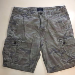 American Eagle camouflage cargo shorts. Size 36